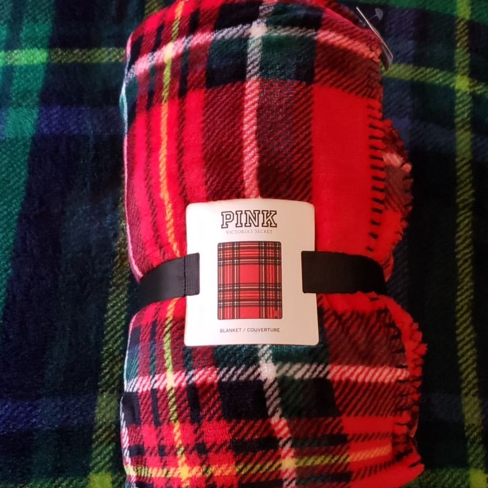 New LTD Pink Victoria's Secret Red Plaid Blanket